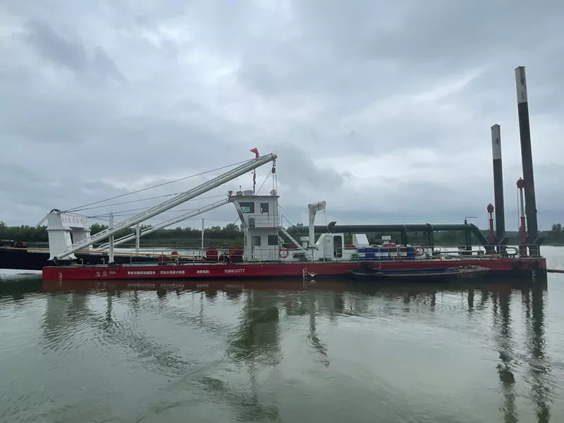 How Does a Gold Dredger Ship Work?