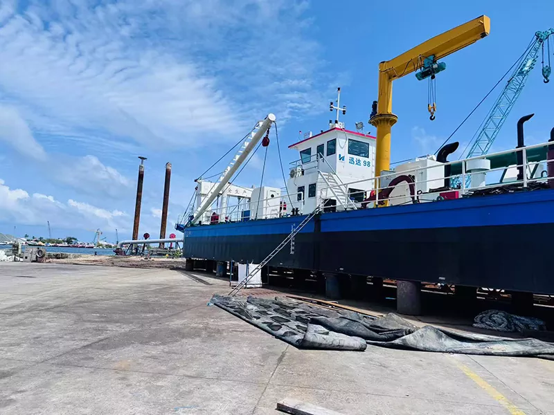 Heavy Duty Dredger Ship